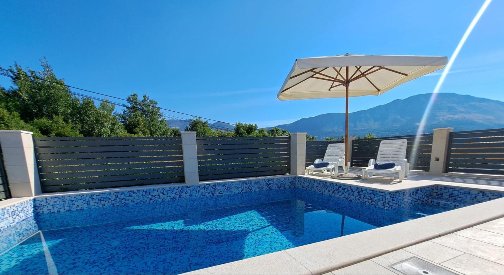 Villa "Amber" Luxury Apartments With A Pool Mlini Exteriér fotografie