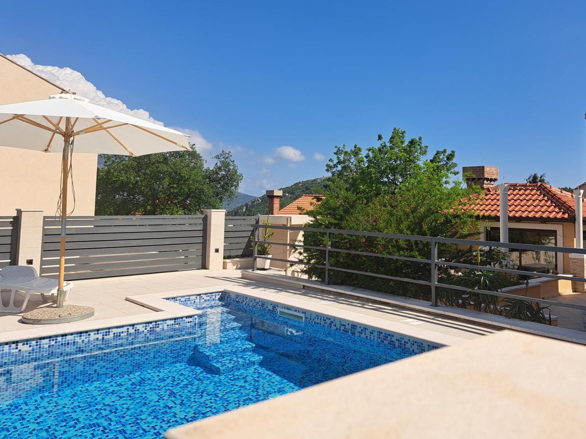 Villa "Amber" Luxury Apartments With A Pool Mlini Pokoj fotografie