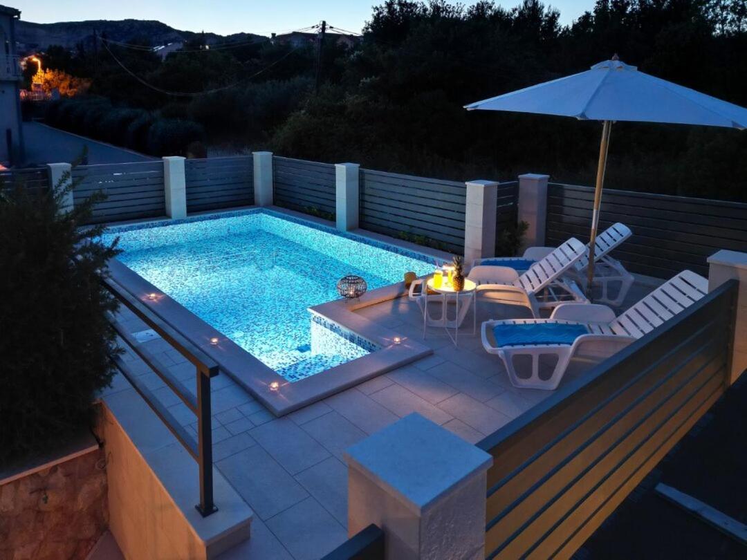 Villa "Amber" Luxury Apartments With A Pool Mlini Pokoj fotografie