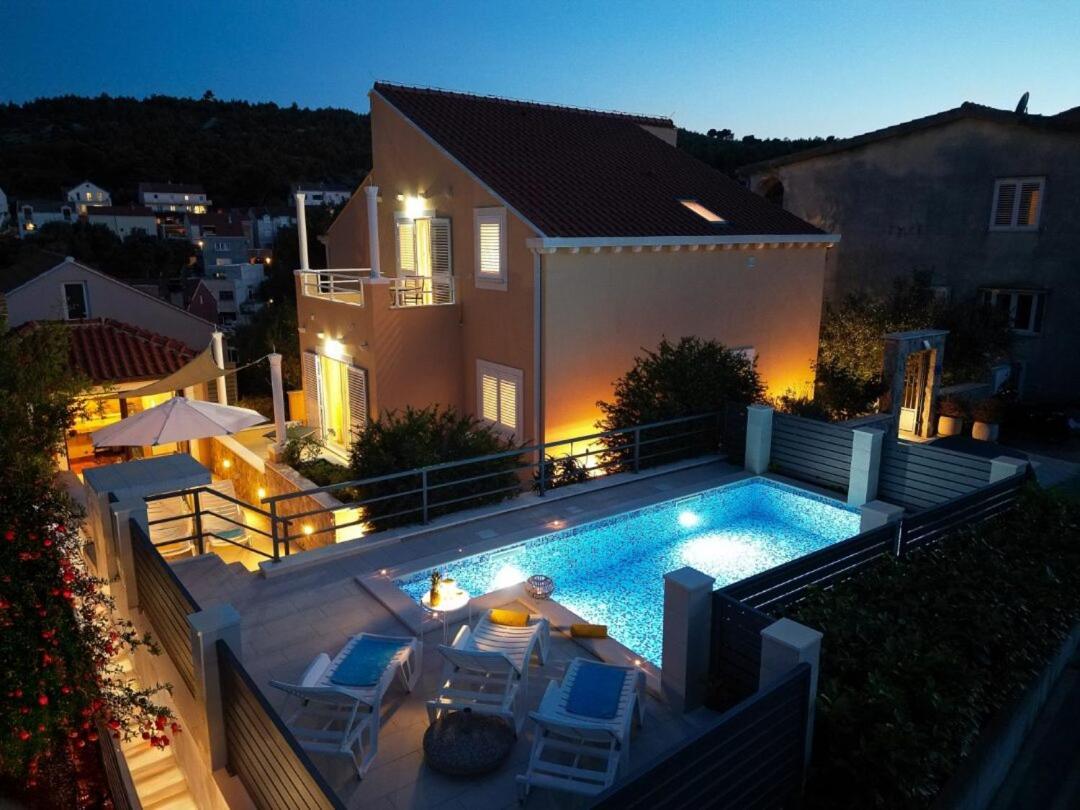Villa "Amber" Luxury Apartments With A Pool Mlini Exteriér fotografie