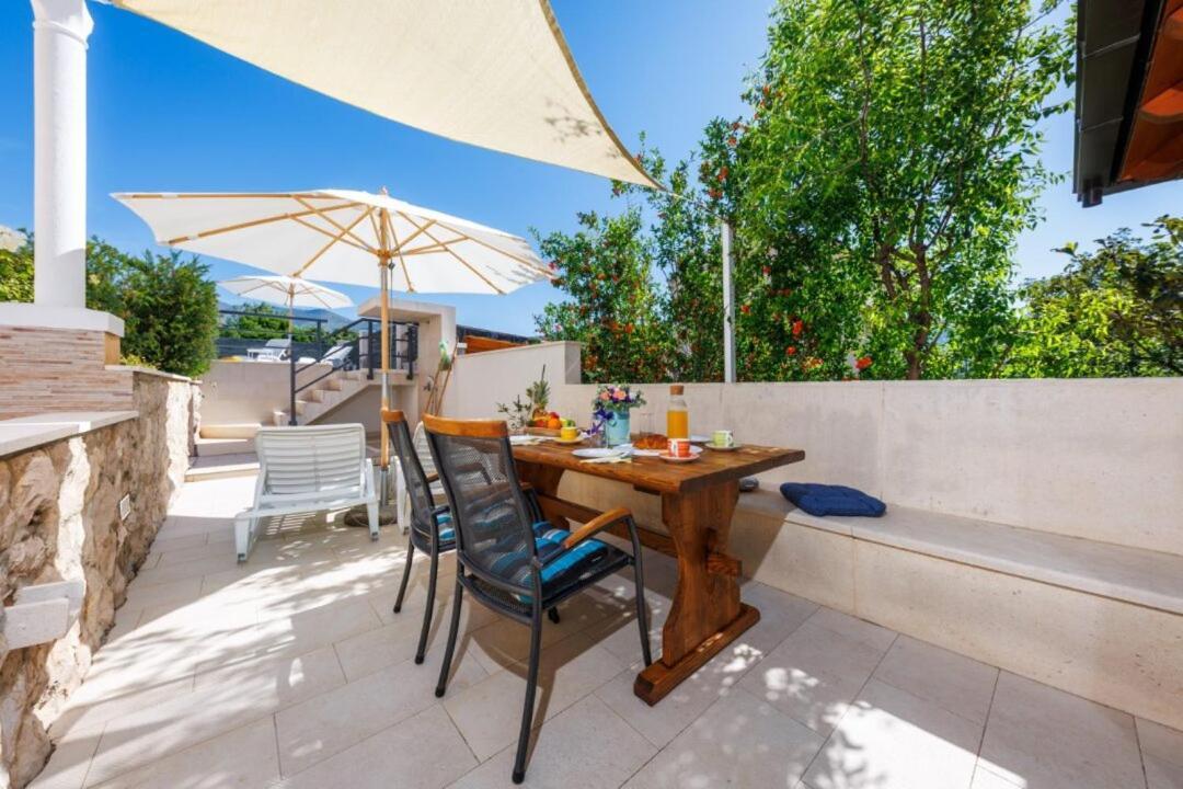 Villa "Amber" Luxury Apartments With A Pool Mlini Pokoj fotografie