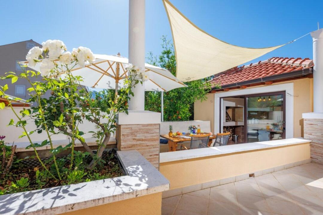 Villa "Amber" Luxury Apartments With A Pool Mlini Exteriér fotografie