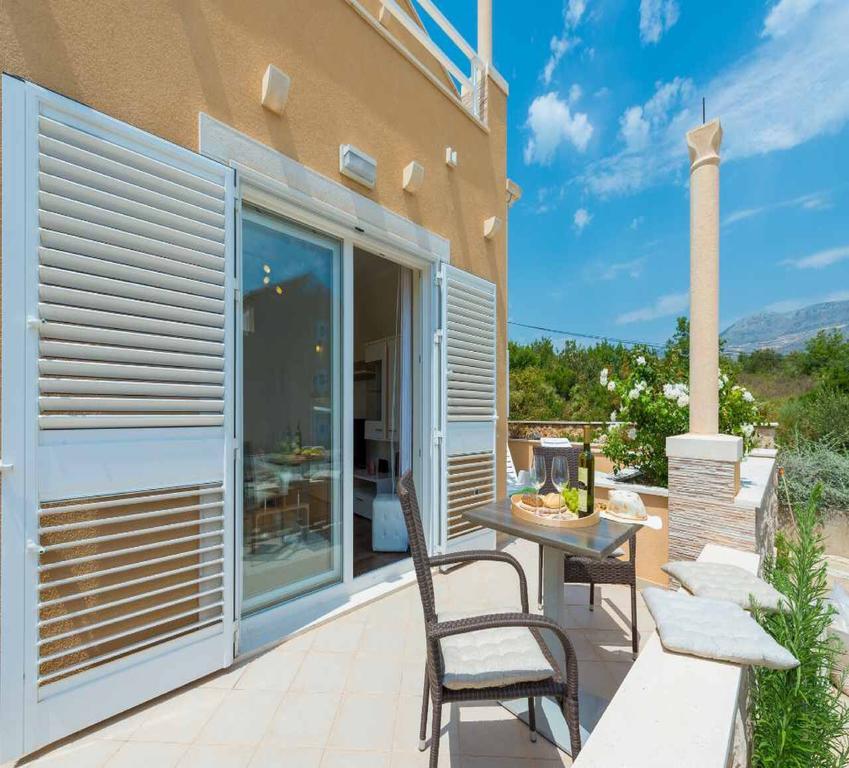 Villa "Amber" Luxury Apartments With A Pool Mlini Exteriér fotografie