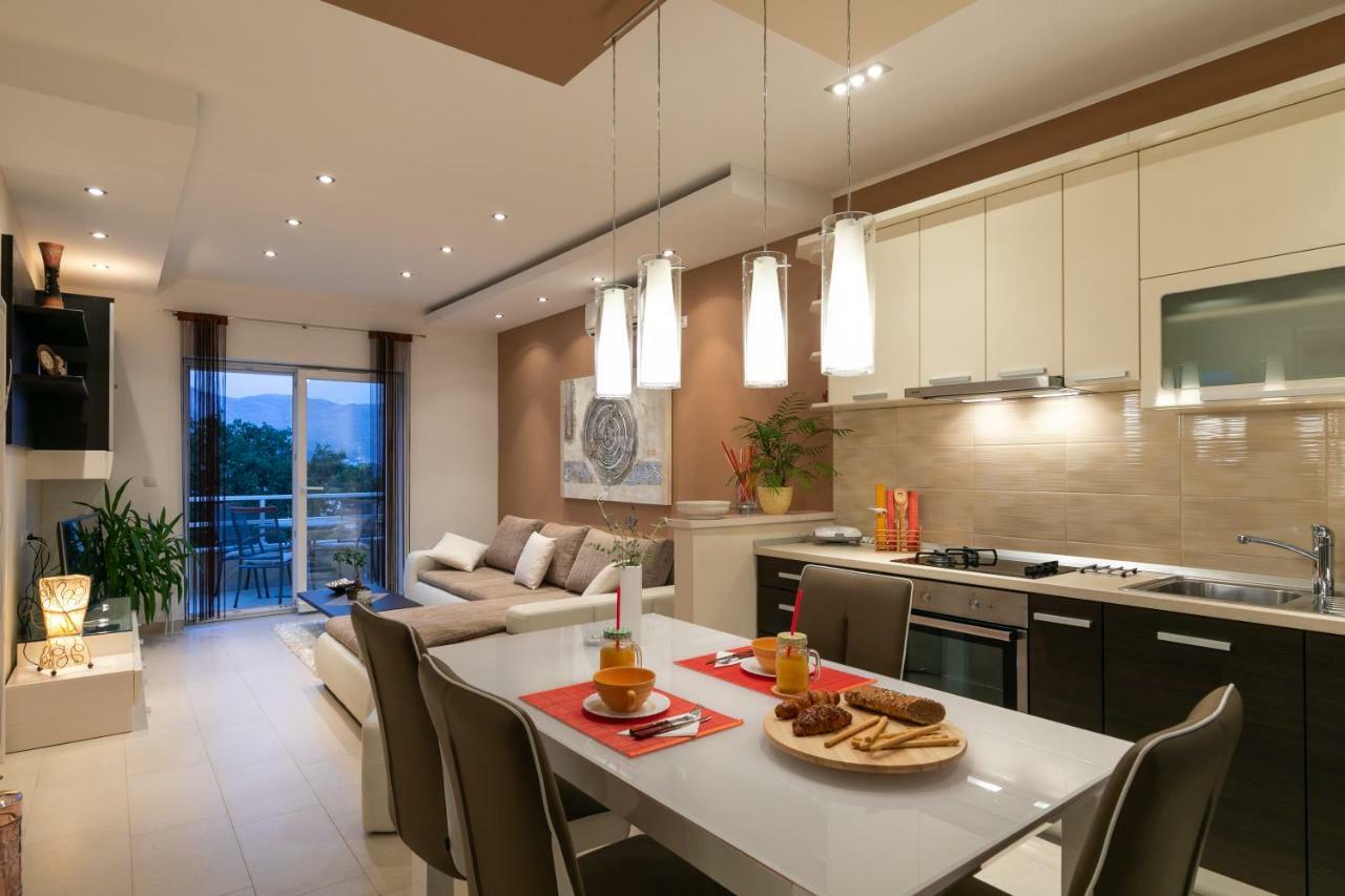 Villa "Amber" Luxury Apartments With A Pool Mlini Exteriér fotografie