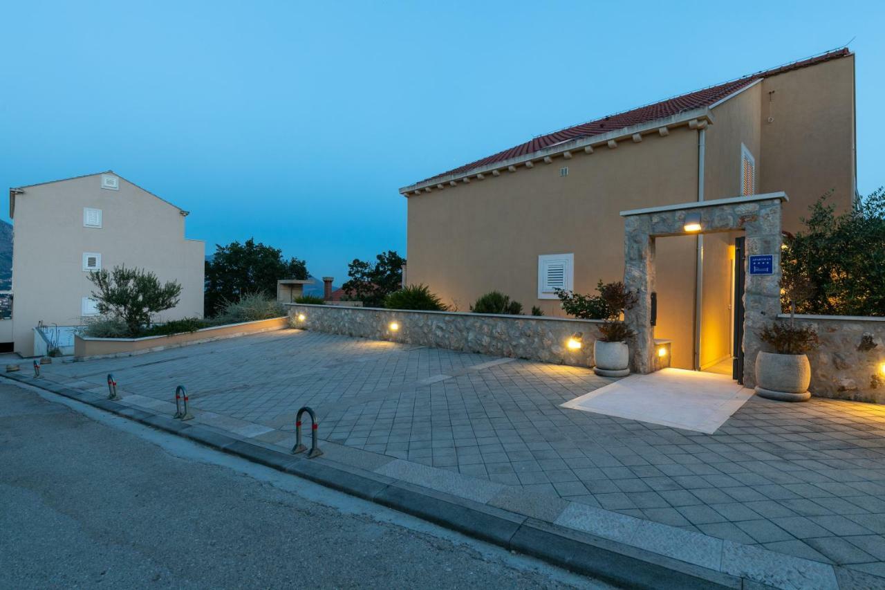 Villa "Amber" Luxury Apartments With A Pool Mlini Exteriér fotografie